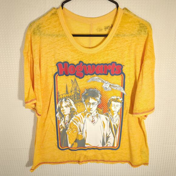 Harry Potter Hogwarts Yellow Sleep Shirt Tee L 12-14 Wizarding World Licensed - Picture 1 of 5